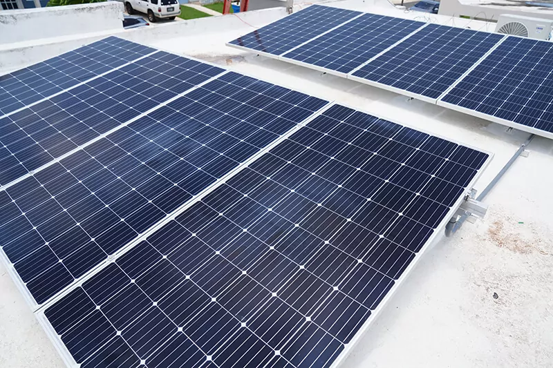 Asegura la energía de tu hogar: Claves para el uso y mantenimiento óptimo de los sistemas de energía solar Foto 4